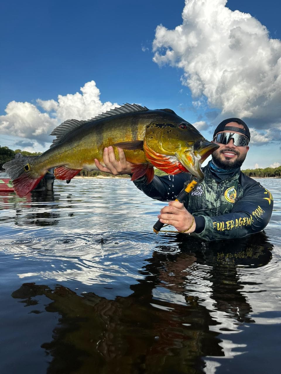 Barco utilizado na operação de pesca